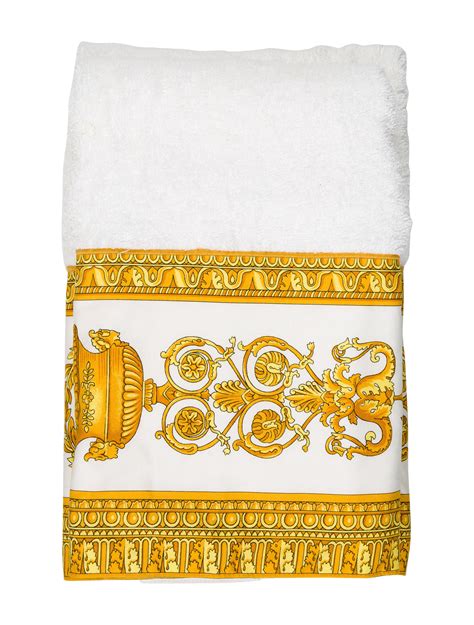 Versace hand towels